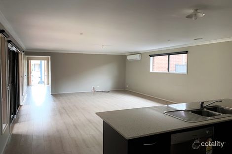 Property photo of 137 Penrose Promenade Tarneit VIC 3029
