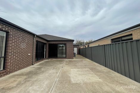 Property photo of 17 Kinglake Drive Manor Lakes VIC 3024