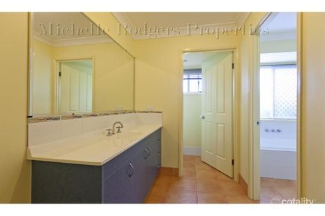 Property photo of 11 Cumulus Place Birkdale QLD 4159