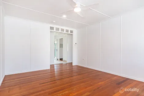 18 Beach St, Kippa-Ring, QLD 4021