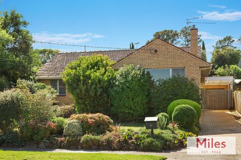 Property photo of 24 Flora Grove Ivanhoe East VIC 3079