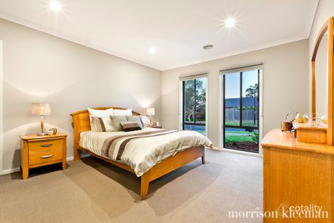 Property photo of 9 Russel Way Doreen VIC 3754