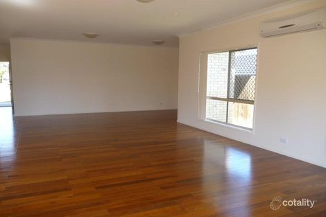 Property photo of 4 Arvin Close Calamvale QLD 4116
