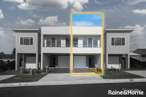 Property photo of 8B Jacana Place Ingleburn NSW 2565