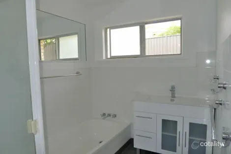 Property photo of 24 Dunbil Avenue Ferny Hills QLD 4055