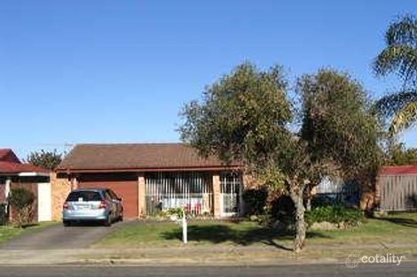 11 Caulfield Cres, St Johns Park, NSW 2176