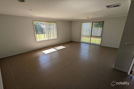 Property photo of 12 The Boulevard Sale VIC 3850