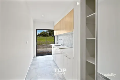 Property photo of 12-14 Olive Road Devon Meadows VIC 3977