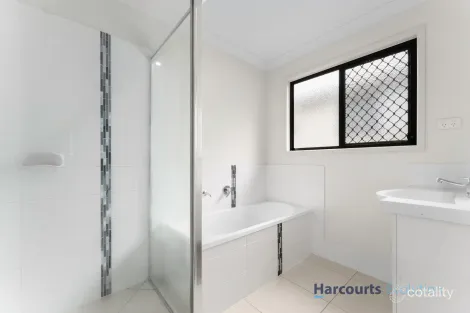 Property photo of 13 Vantage Place Redbank Plains QLD 4301