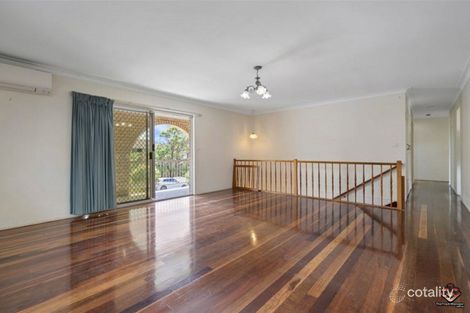 Property photo of 25 Fenimore Street Wishart QLD 4122