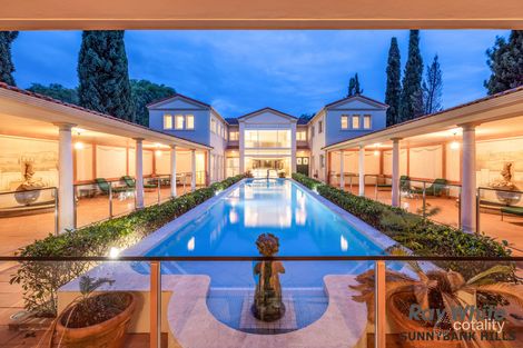 Property photo of 1063 Killymoon Drive Hope Island QLD 4212