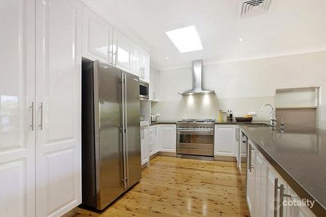 Property photo of 15 Andrew Avenue West Pymble NSW 2073