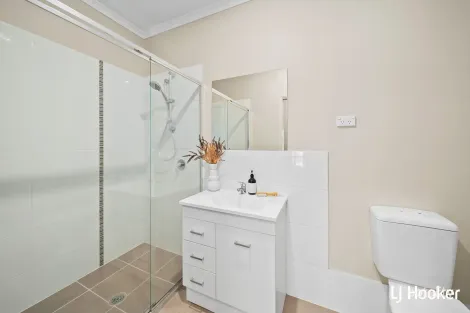 Property photo of 11/25 Burnum Burnum Close Bonner ACT 2914