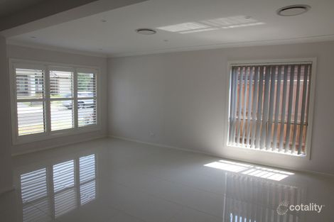 Property photo of 84 Horizon Circuit Moorebank NSW 2170
