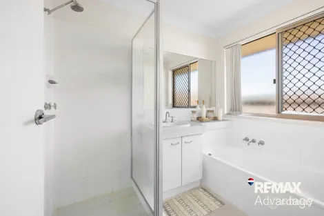 Property photo of 9 Moray Close Manly West QLD 4179