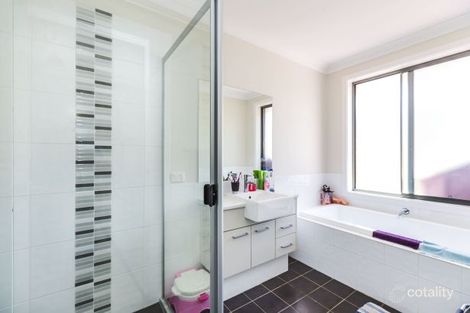 Property photo of 14 Northridge Drive Cameron Park NSW 2285