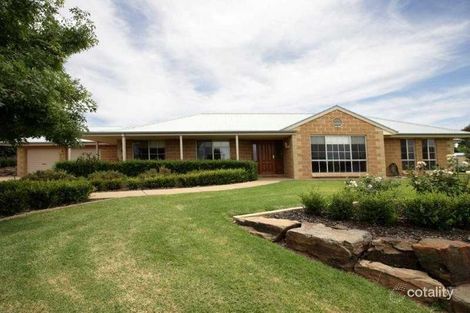 Property photo of 12 Casuarina Place Springvale NSW 2650