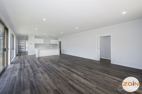 Property photo of 11 Alexander Avenue Wallan VIC 3756