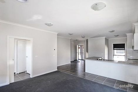 Property photo of 3 Burssi Circuit Doreen VIC 3754