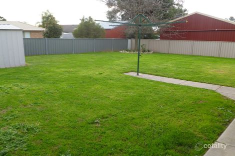 Property photo of 27 Dundee Drive West Wodonga VIC 3690
