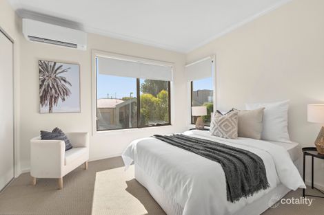 Property photo of 98 Queen Circuit Sunshine VIC 3020