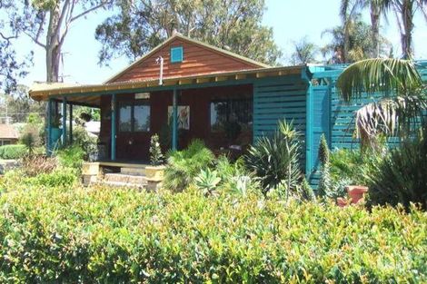 19 Halcyon St, Mannering Park, NSW 2259