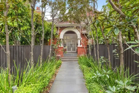 21/17 Robe St, St Kilda, VIC 3182
