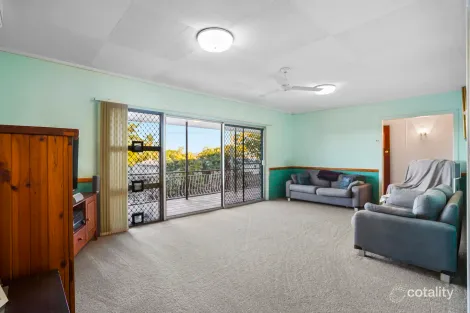 Property photo of 20 Blaxland Street Eastern Heights QLD 4305