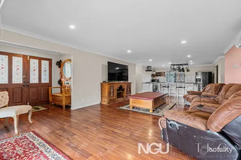 Property photo of 22 Innes Crescent Bundamba QLD 4304