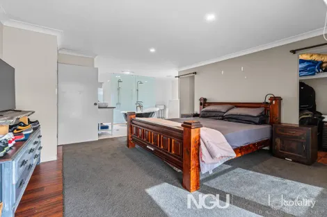 Property photo of 22 Innes Crescent Bundamba QLD 4304