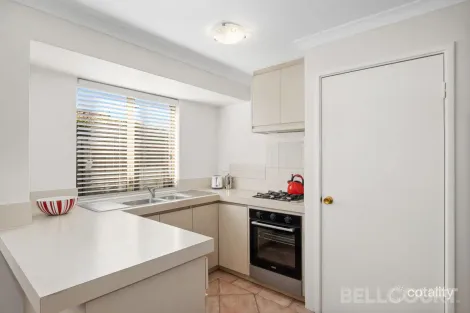 Property photo of 15/1 Iolanthe Street Bassendean WA 6054