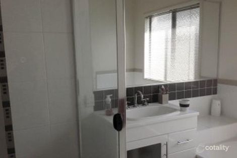 Property photo of 23 Palma Crescent Varsity Lakes QLD 4227