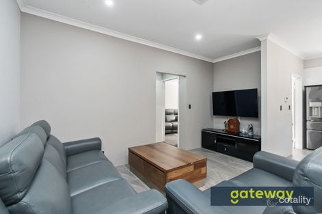 36 Kenby Ch, Wandi, WA 6167