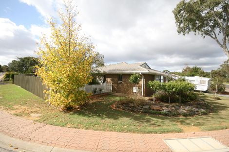 Property photo of 50 Delta Crescent Aberfoyle Park SA 5159