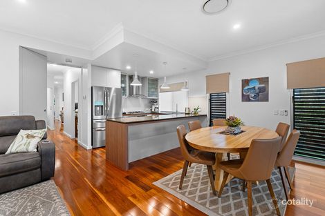 Property photo of 53 Hutton Avenue Wynnum QLD 4178