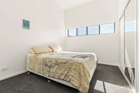 Property photo of 16A Small Street Teneriffe QLD 4005