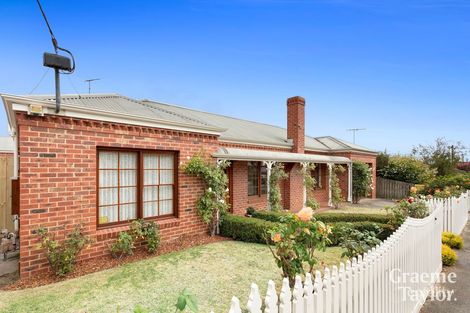 10 Cumberland St, Newtown, VIC 3220