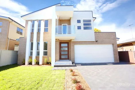2 Melville Rd, St Clair, NSW 2759