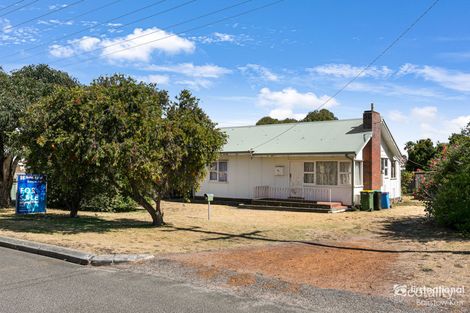 Property photo of 16 Minor Road Orana WA 6330