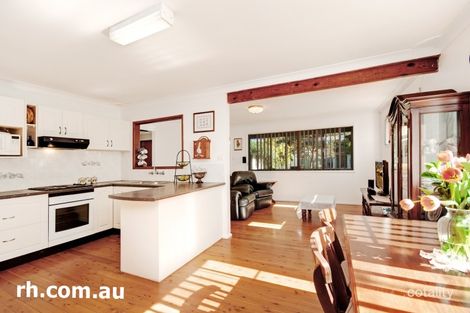 Property photo of 17 Lake Road Blackwall NSW 2256