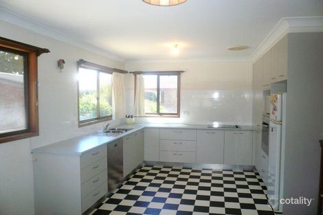Property photo of 101 Brisbane Water Drive Point Clare NSW 2250