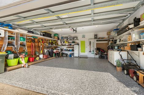 18 Park Cres, South Geelong, VIC 3220