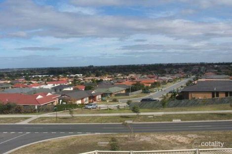 Property photo of 103 Montbrae Circuit Narre Warren North VIC 3804