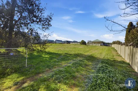 96 Court St, Boorowa, NSW 2586