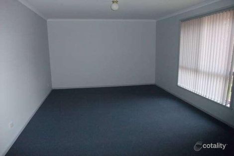 Property photo of 2/13 Honey Grove St Albans VIC 3021