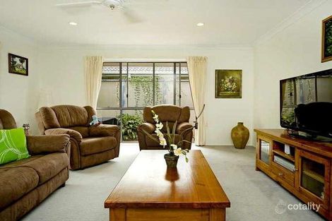 Property photo of 16 Corringle Close Helensvale QLD 4212
