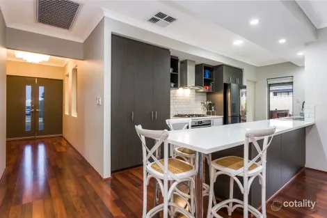 Property photo of 4 Benooka Grange Lakelands WA 6180