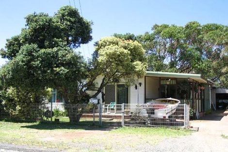 6 Awabakal Ave, Blacksmiths, NSW 2281