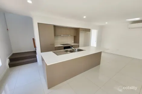 Property photo of 12/20 Boult Crescent Burdell QLD 4818