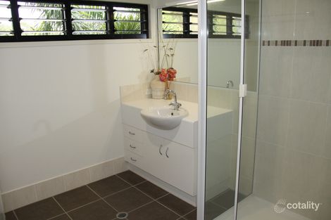 Property photo of 10 Tasman Court Boyne Island QLD 4680